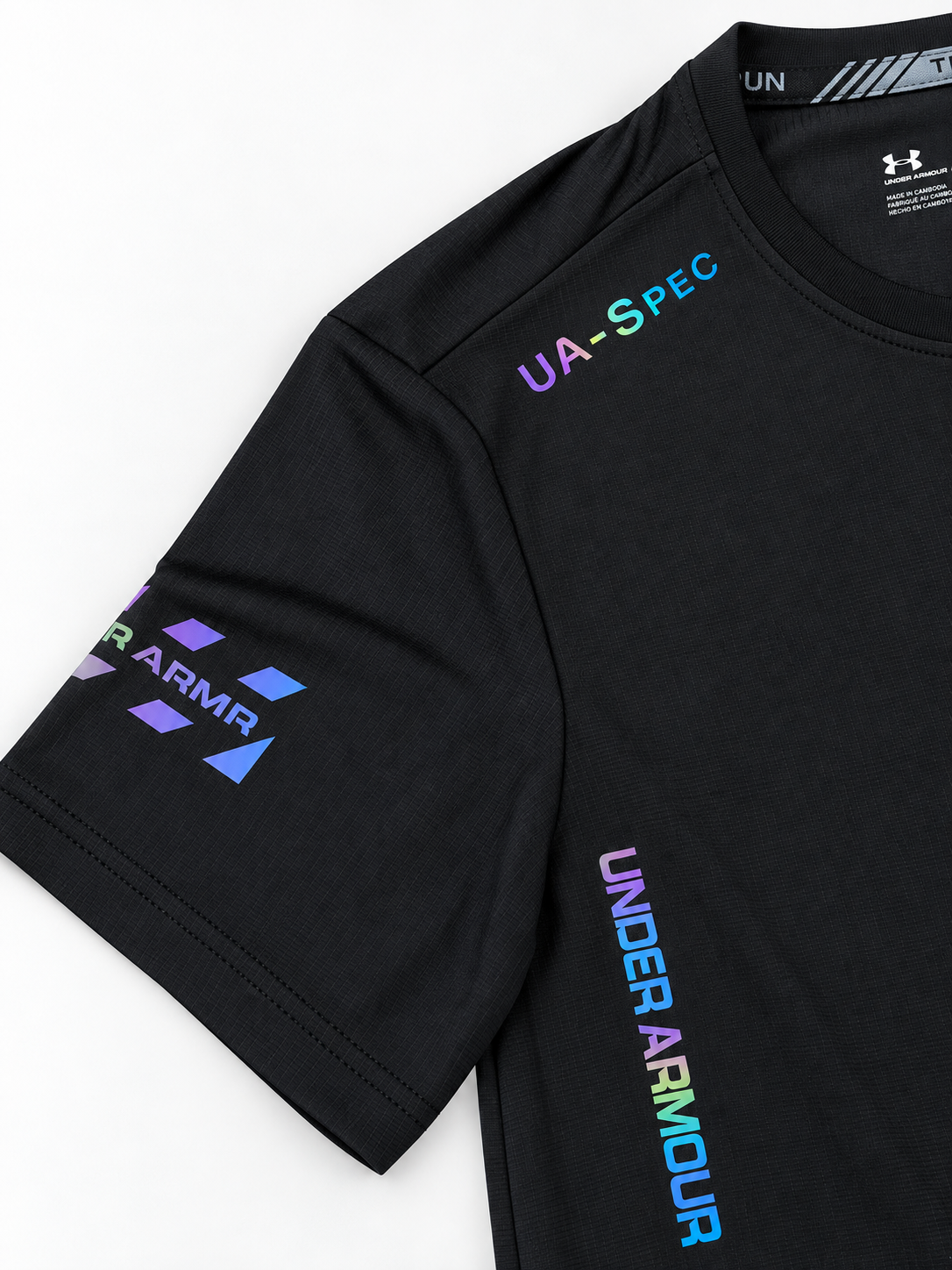 Black UA T-Shirt sleeve detail